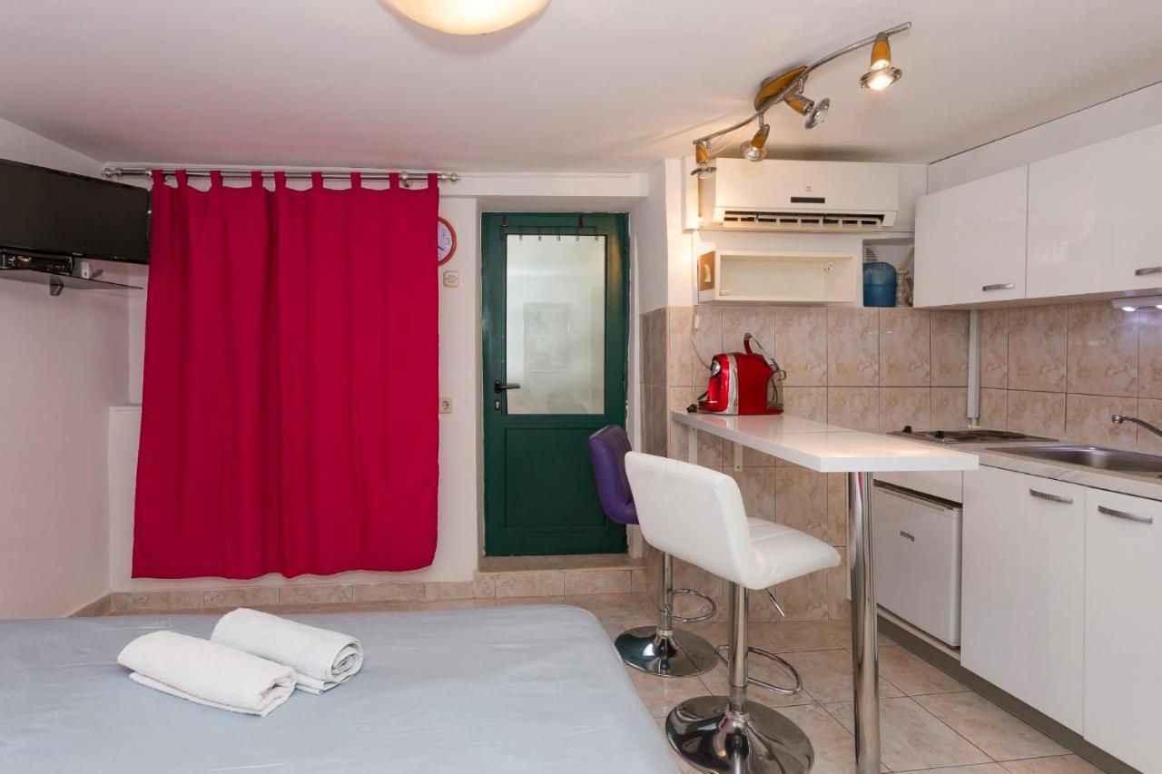 Modern And Practical Studio In The Heart Of Сплит Екстериор снимка